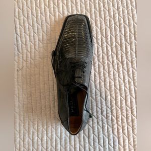 Mezlan Platinum alligator shoes, size 9M. NEVER WORN! Like new condition.